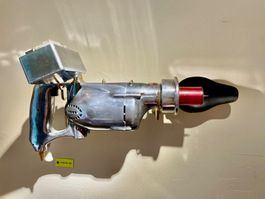 Tesla-Raygun inkl. Ladegerät ( Alu & Messing)
