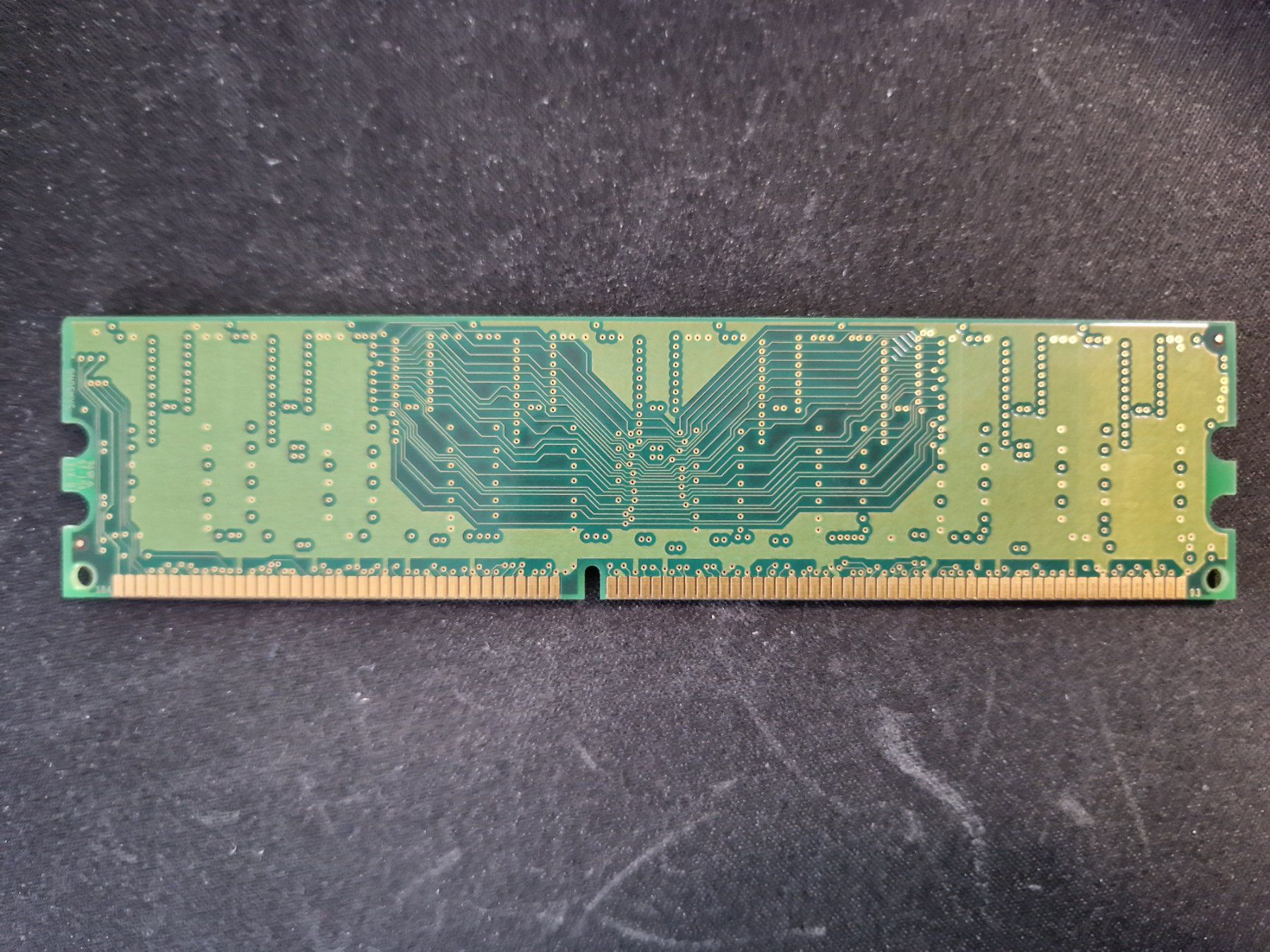 Samsung Elektronikbauteile: Samsung 256 MB DDR RAM Memory Module - PC2700 CL2.5 – Gebraucht aus Genève von mte_hnx9 1
