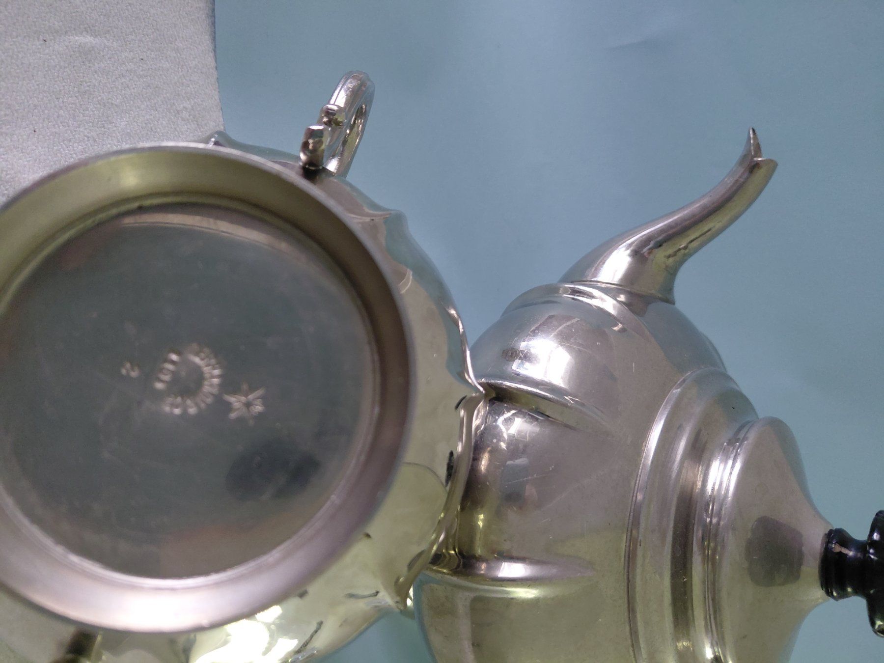 Set di piatti: Ensemble Tee/Kaffekrug und Zuckerschale – Usato da Zürich venduto da Rosys 6