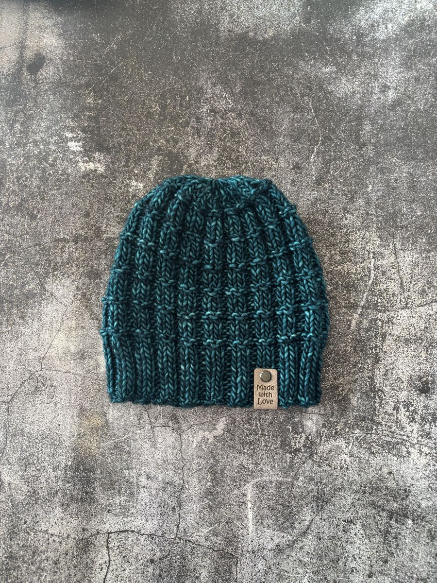 Copricapi, berretti & cappellini: Beanie neuf 100% merino pièce unique – Nuovo e nell'imballaggio originale da Randogne venduto da BonnieG 2