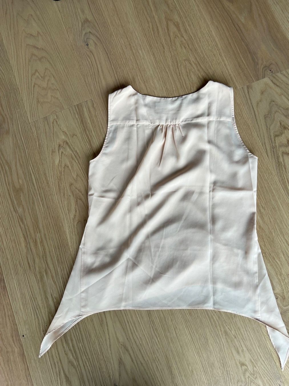 Zara Top: leichtes Top von Zara Gr. S – Usato da Ennetbaden venduto da Katiusia 1