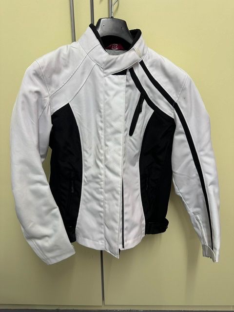 IXS Jacken: Damen Motorradjacke S – Gebraucht aus Märstetten von Luca6807