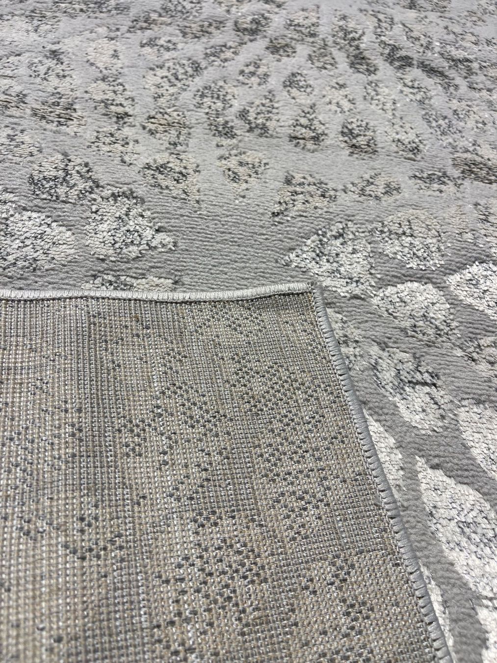 Teppiche: TEPPICH – Neu (gemäss Beschreibung) aus Zürich von NE-0 4