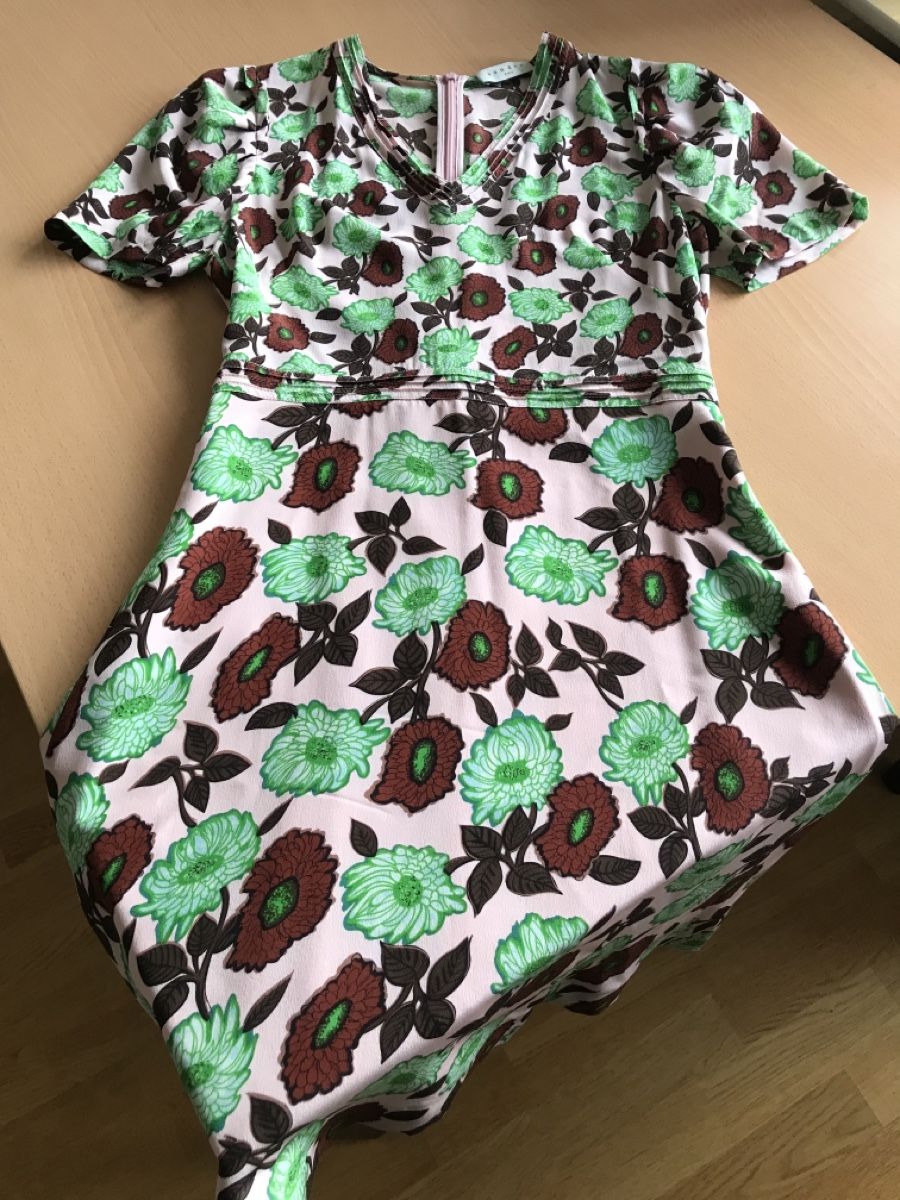 Sandro Kleider: SANDRO - Robe Ajustée, Évasée, t34, 100% Soie à fleurs – Neu (gemäss Beschreibung) aus Morges von sandy069 3