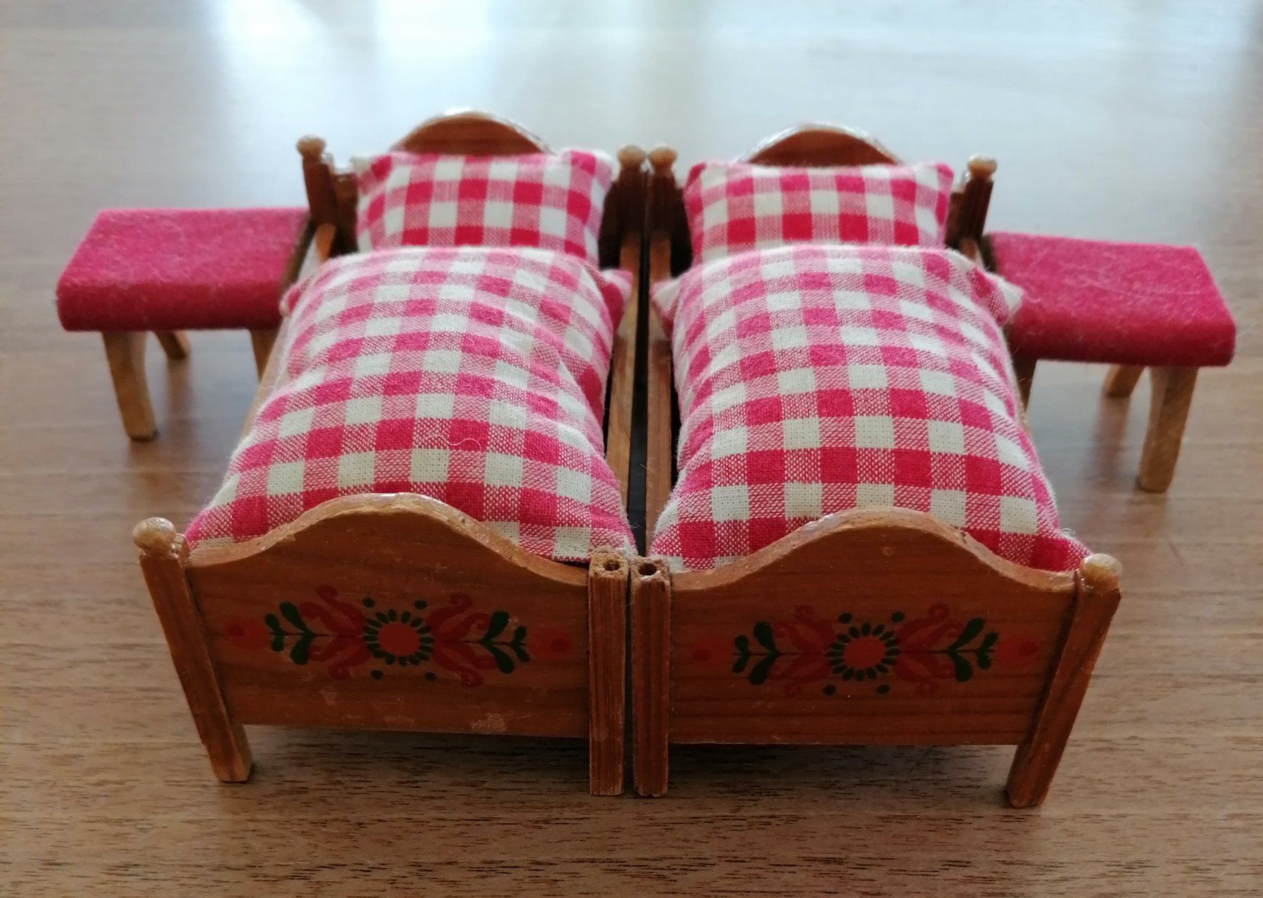 Case e mobili per bambole: Alte Puppenhausmöbel Retro – Usato da Schötz venduto da Gisre 2