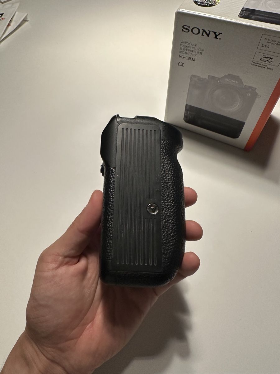 Sony Fotocamera: Sony VG-C3EM Battery grip – Usato da Frauenfeld venduto da bybong 4