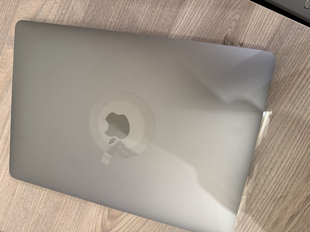 Apple Notebook: Je vends Apple MacBook Air 13" M1 de 2024. – Nuovo (secondo la descrizione) da Sion venduto da david_disperati 1