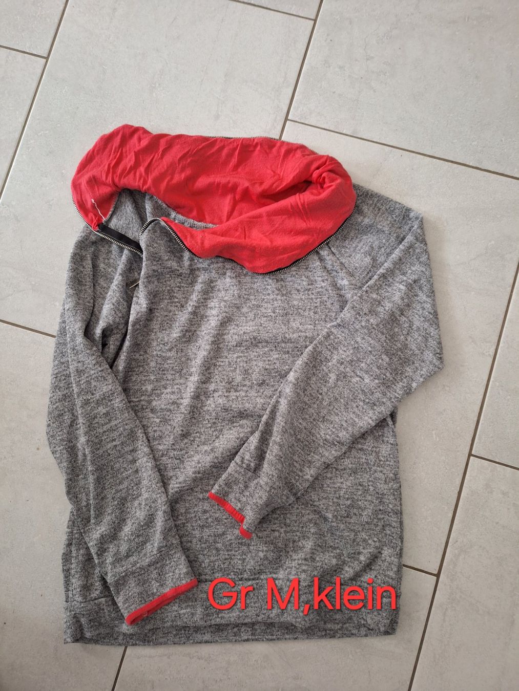 Pulls et sweat-shirts: 3 Oberteile Gr XS – D'occasion à Wegenstetten par mcfly321 1