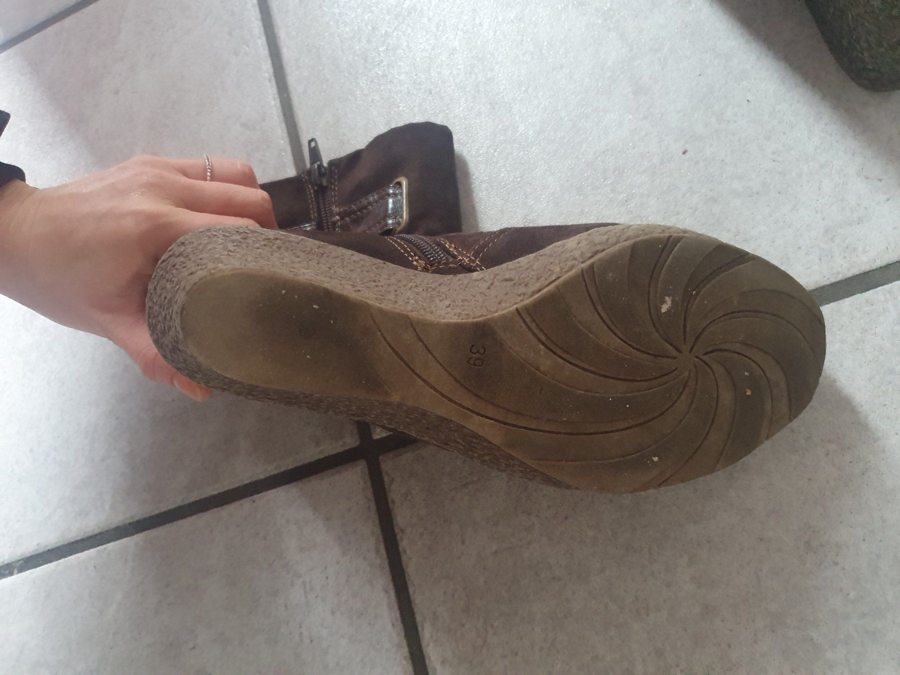 Scarpe da donna: Winterschuhe / Stiefel – Usato da Moosseedorf venduto da Sonnenschein.. 3