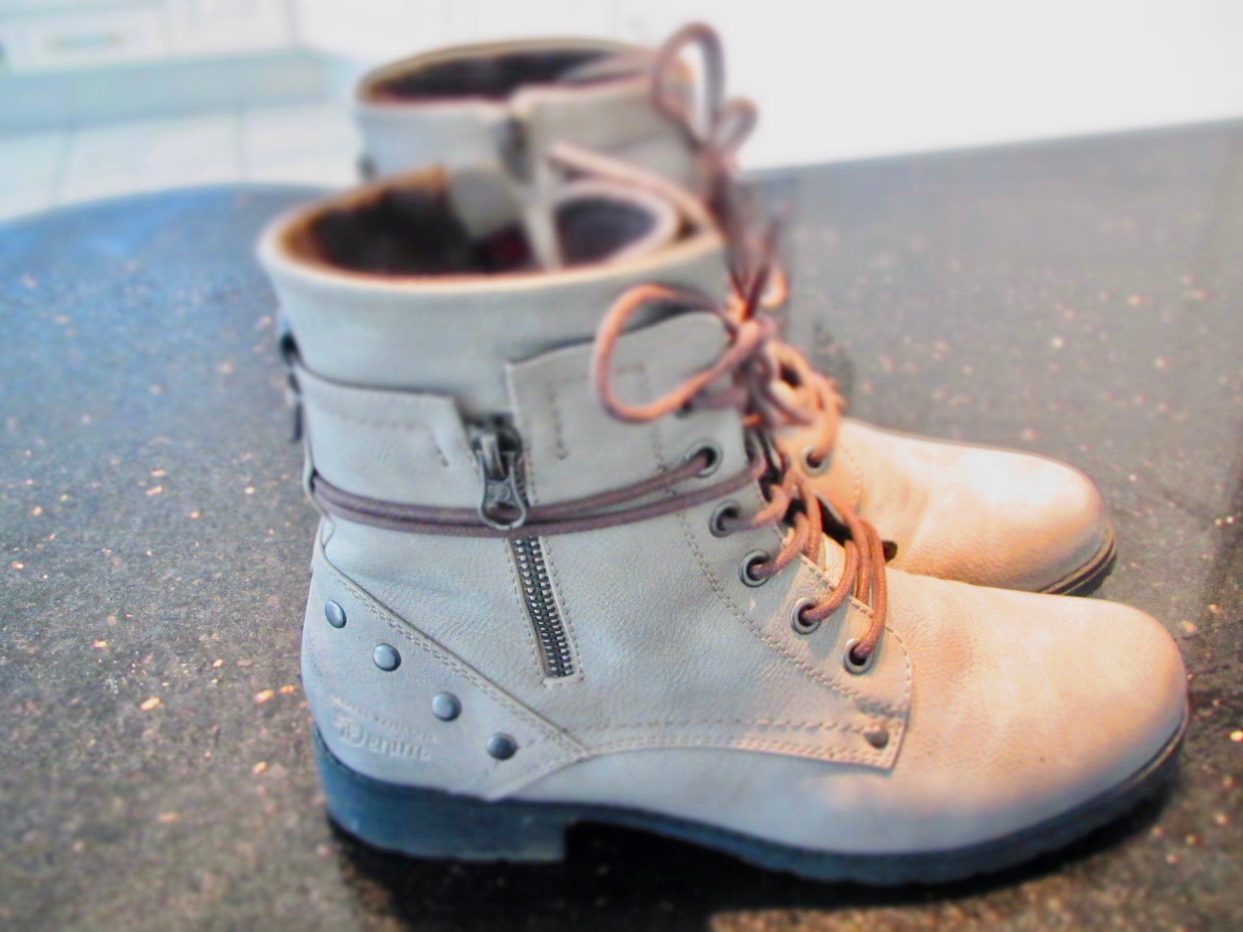 Tom Tailor Scarpe da donna: BOTTINES TOM TAILOR – Usato da Murten venduto da Selliot