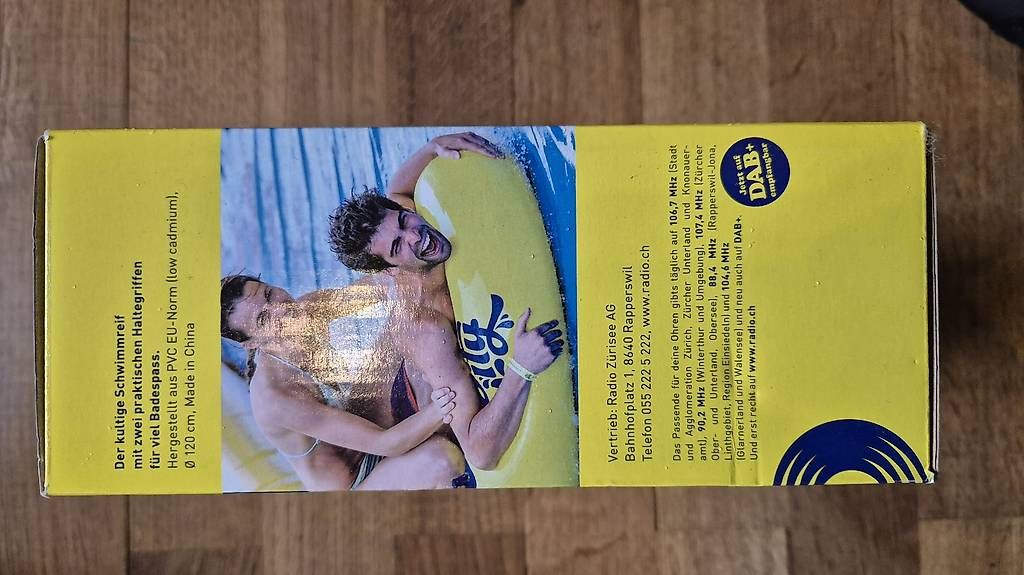 Giochi: Schwimmreif mit praktischen Haltegriffen – Usato da Sevelen venduto da SSinaWWieland 1