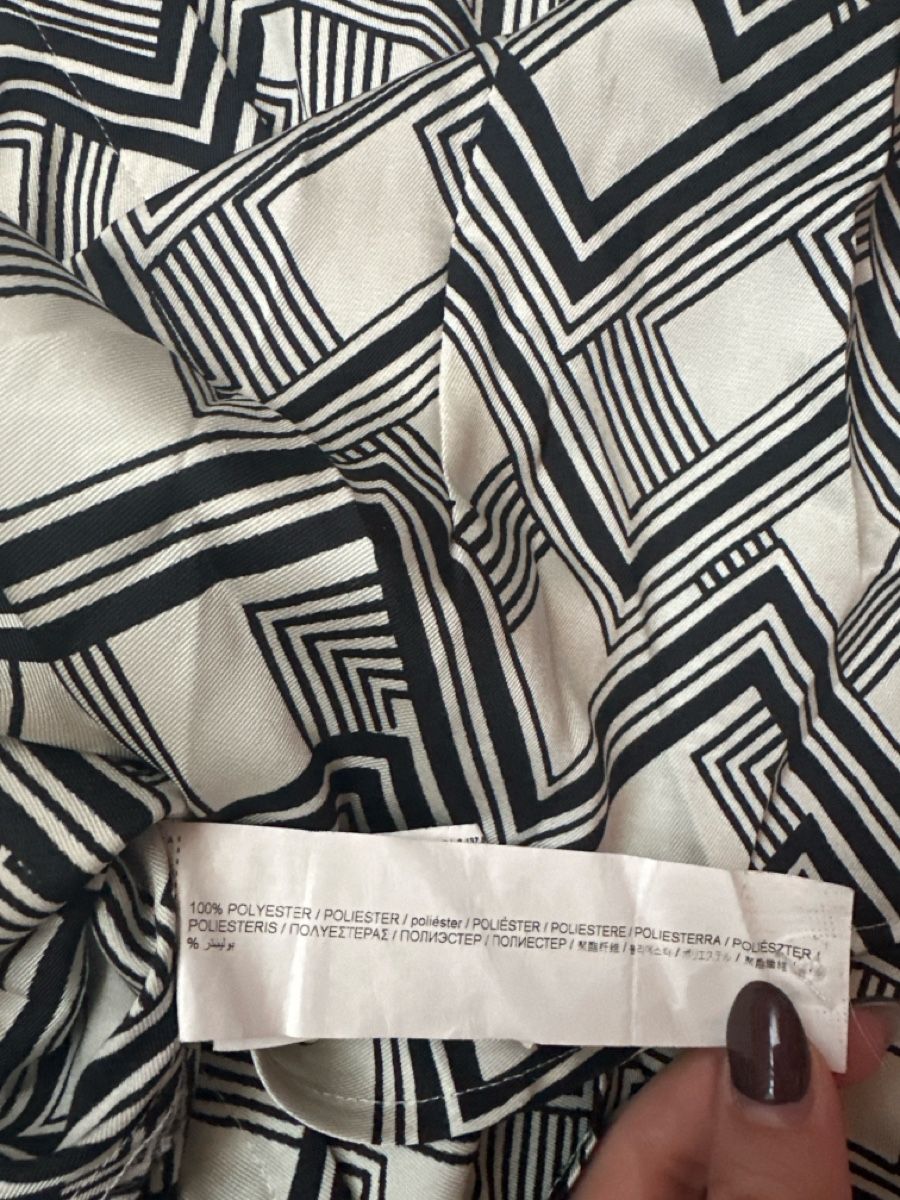 Mango Chemisiers: MNG Mango Bluse Grösse S schwarz/weiss – D'occasion à Buchs AG par tifena 3