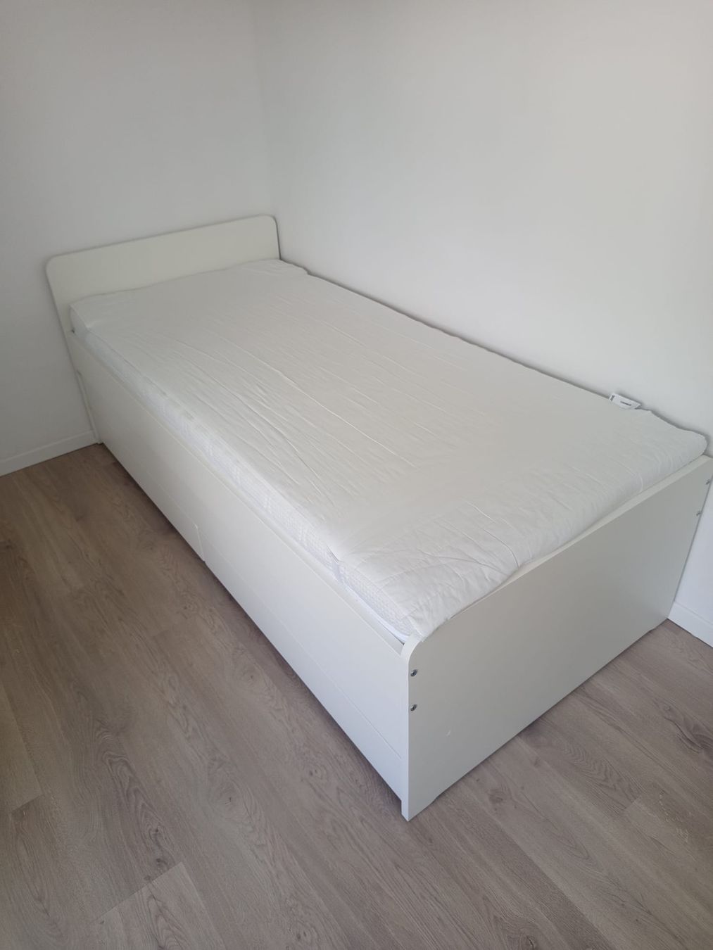 Ikea Letti: Ikea Släkt Bettgestell – Usato da Flawil venduto da Lubomir2