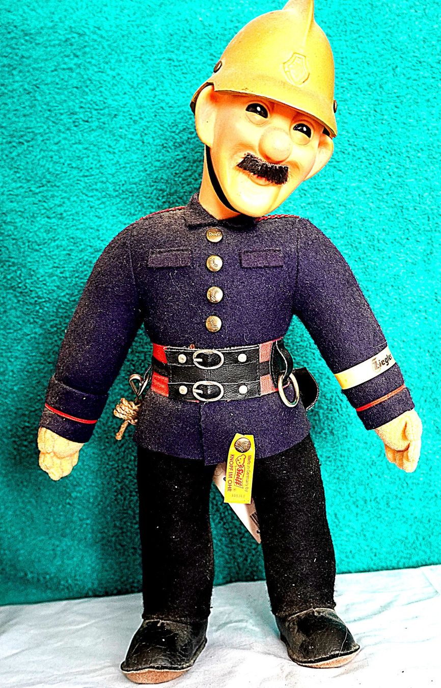 Steiff Giocattoli: Feuerwehr Mann Steiff alt – Usato da Baar venduto da 2cvbaar 5