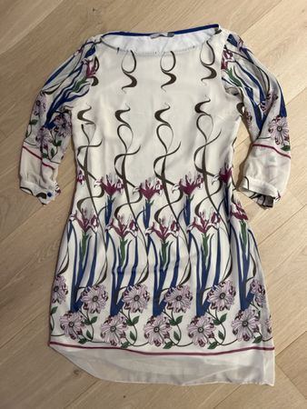 Katan Kleid floral gemustert Grösse 38