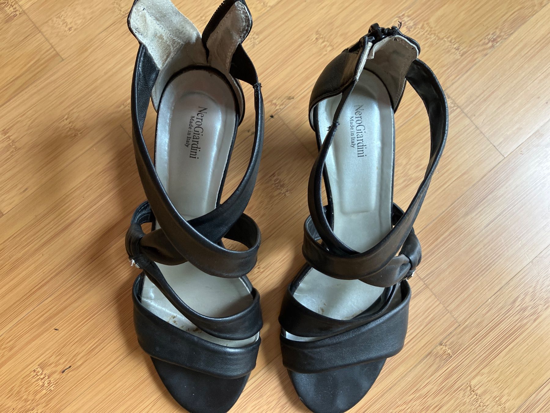 Chaussures femmes: Schicker Schuh von Nero Giardini – D'occasion à Belp par Bverona