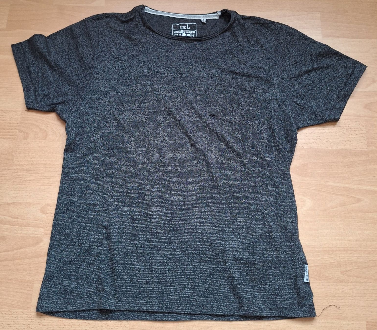 T-shirt: Herren T-Shirt Größe L – Usato da Wettingen venduto da Egro2