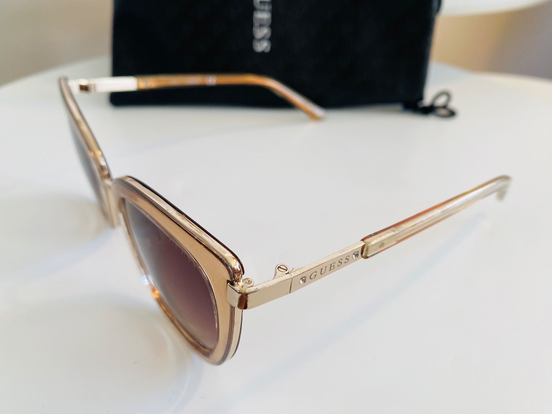 Occhiali & Lenti: Guess GF6089 52/21 Sonnenbrille mit Case – Usato da Zürich venduto da dennisbooker2001 1