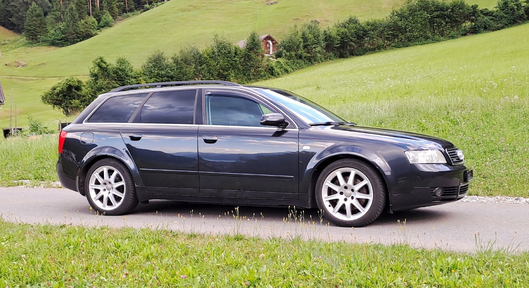 Audi Autos: Audi A4 1.8T Quattro Avant – D'occasion à Schattdorf par Belti77 2