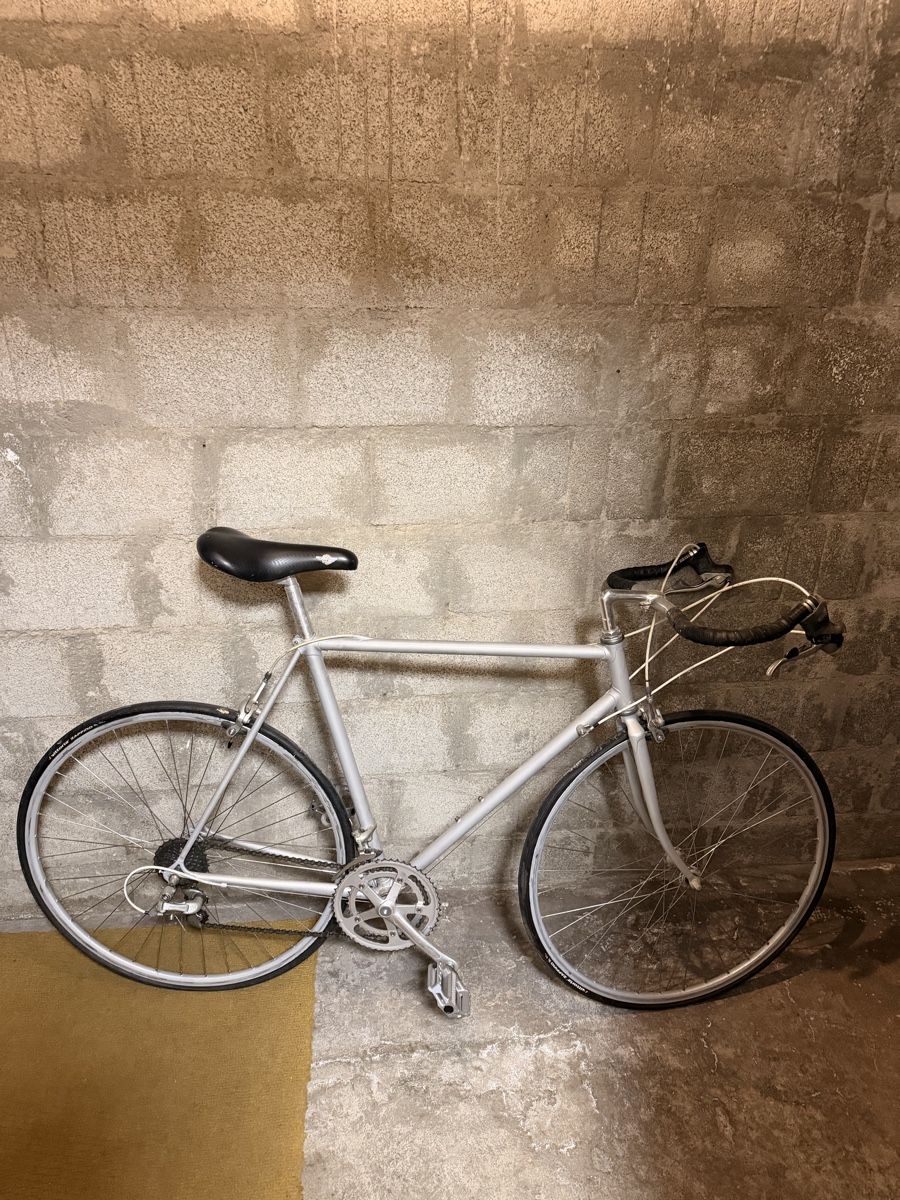 Velos: Vélo  – Gebraucht aus Neuchâtel von Sk0f
