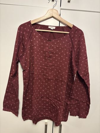 Basefield Bluse rot gepunktet, Grösse L