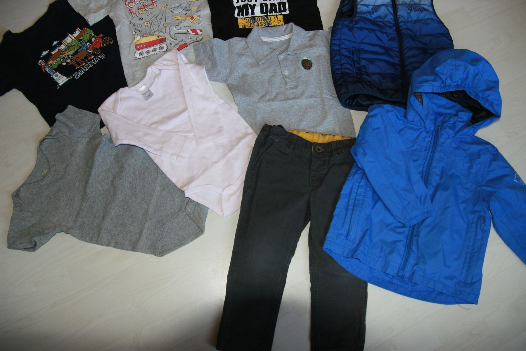 Lotti & Set di vestiti: Kleiderpaket  9 Teile Gr. 92 – Usato da Fislisbach venduto da lorgli 2