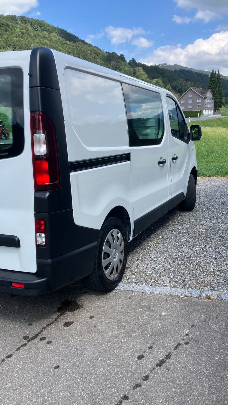 Renault Nutzfahrzeuge: Renault Trafic dCi120 – Gebraucht aus Ebnat-Kappel von lucydiamond 1
