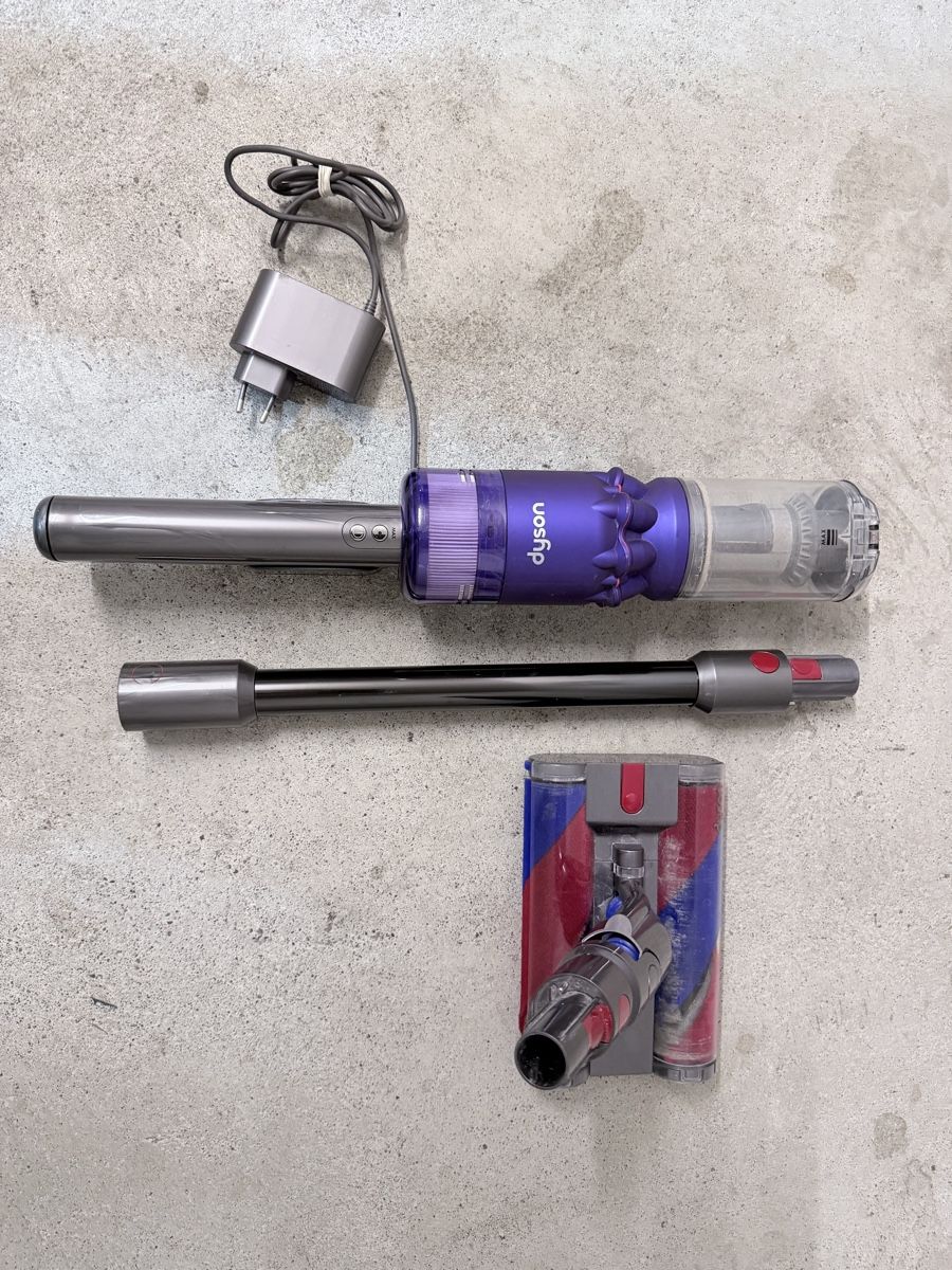 Dyson Aspirapolveri & Accessori: Dyson Staubsauger  – Usato da Schlieren venduto da Kamacho