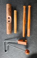 Vibraslap, Claves Hölzer und Rhytmusstäbe