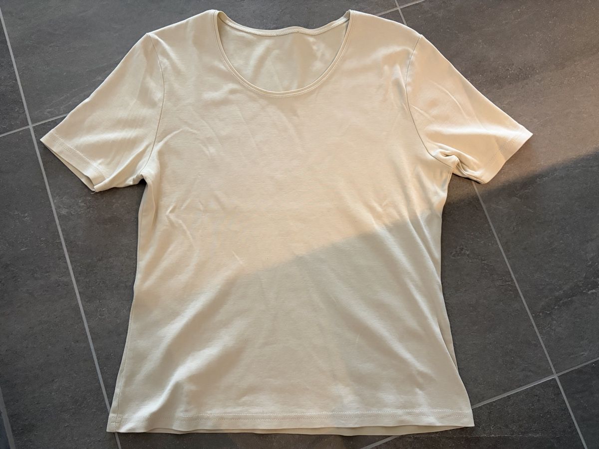 T-shirt: T-Shirt – Usato da Fraubrunnen venduto da amm_7kp6