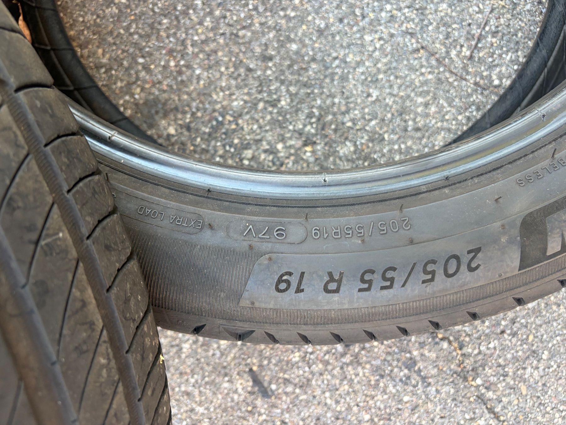 Michelin Pneus & Kompletträder: 205/55R19 Michelin e-primacy Reifen – Gebraucht aus Wettingen von Nici1932 2