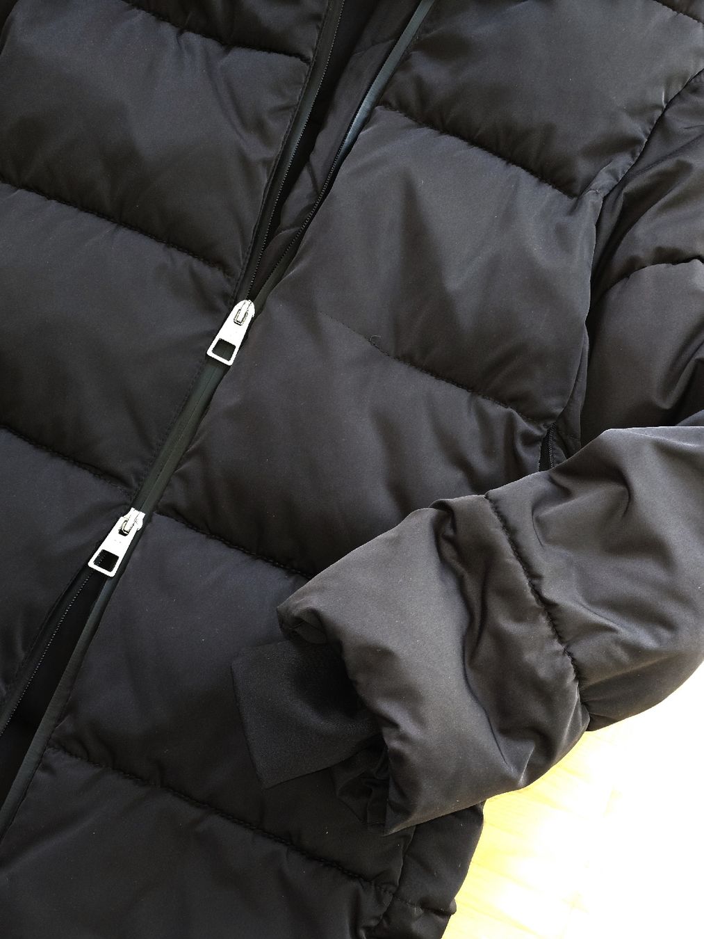 Mango Giacche: Warme Jacke schwarz Grösse XXS – Usato da St. Gallen venduto da A.W.128 2