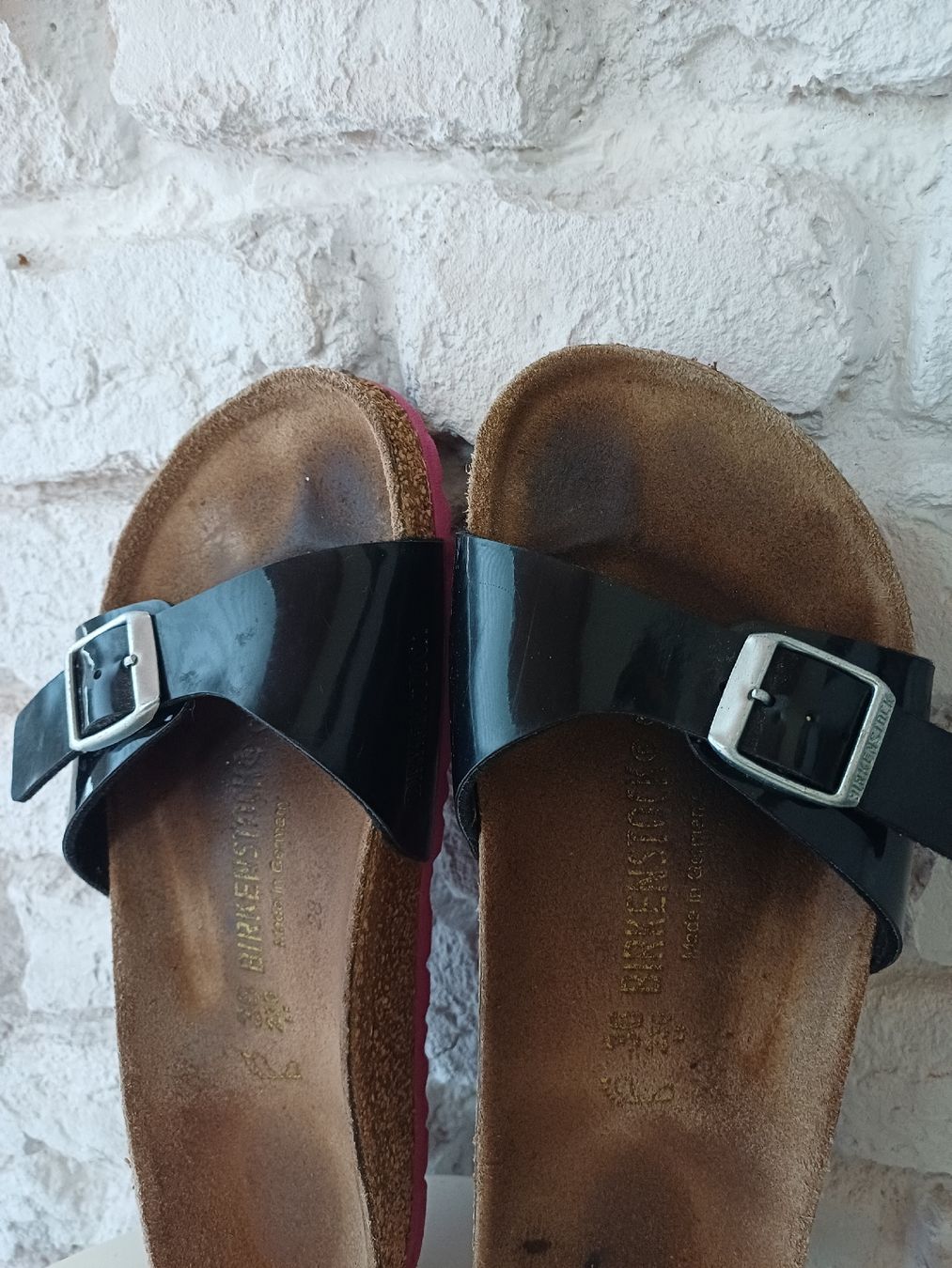 Birkenstock Scarpe da donna: Biete Birkenstock Sandalen, Schwarz Lack, Grösse 38 – Usato da Därligen venduto da Musle73 4