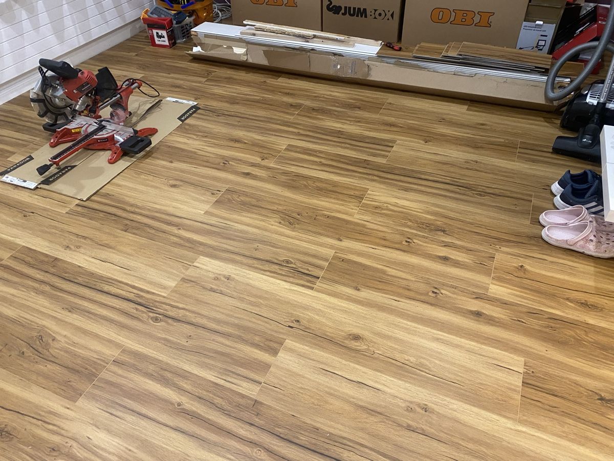 Rivestimenti per pavimenti: Parador Vinylboden Basic 5.3 Eiche Memory Natur – Nuovo e nell'imballaggio originale da Laufen venduto da BetterBee 2