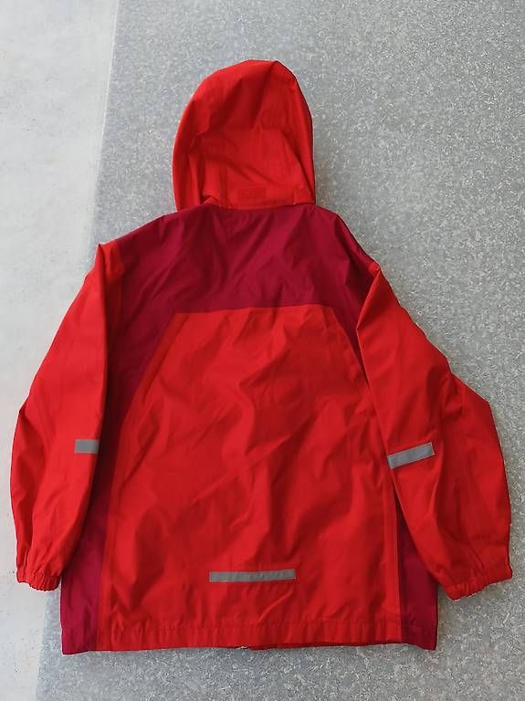 Giacche & Cappotti: Regenjacke in Grösse 116 – Usato da Eschlikon TG venduto da schwellbi 2