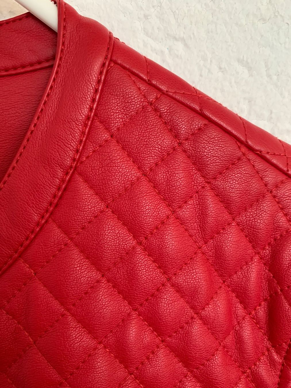 Giacche: Bata Kunst Leder Jacke Kunstlederjacke Rot Gr. S – Usato da Fislisbach venduto da KolibriSecondhand 2