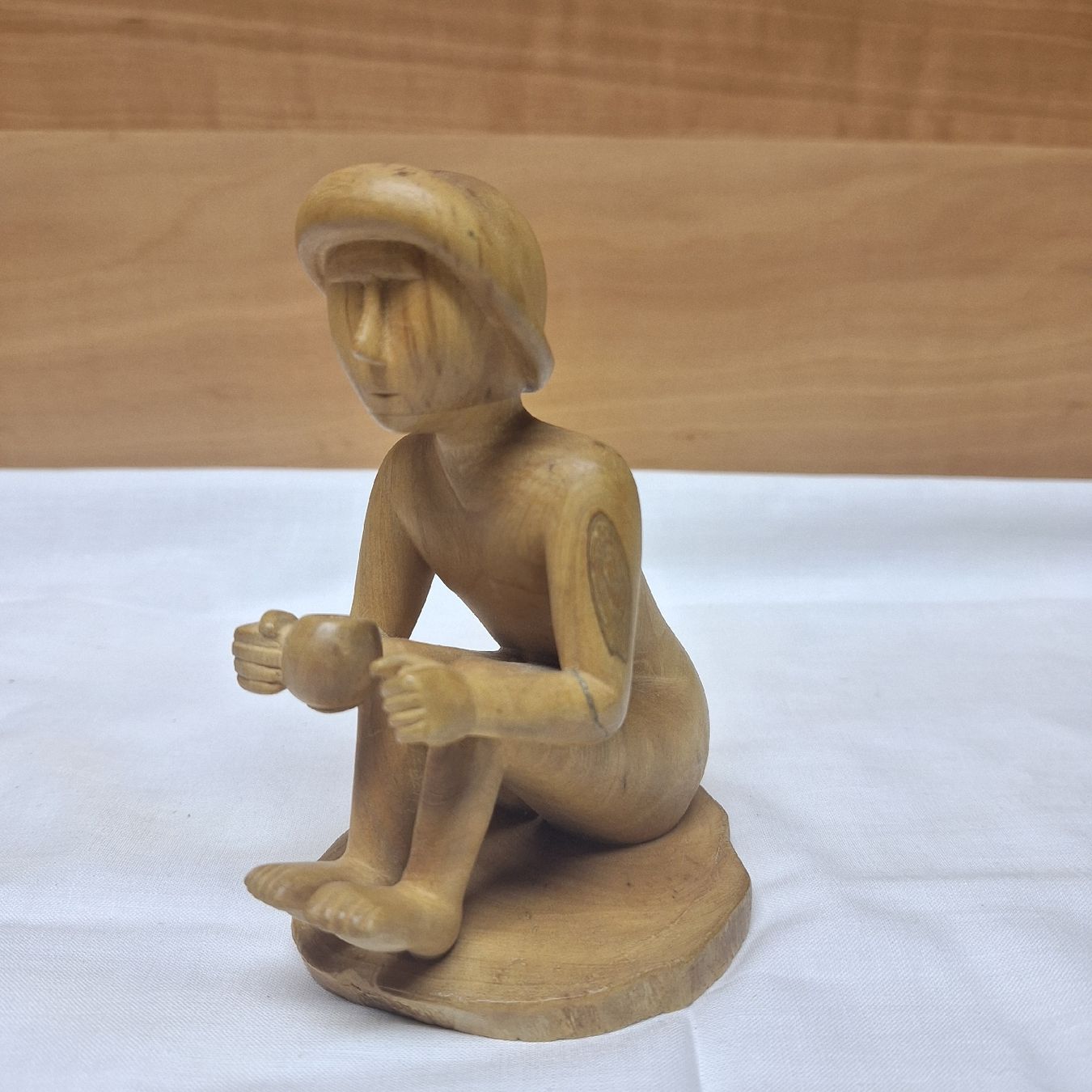 Figuren: Vintage Schnitzfigur, Figur sitzend mit Krug – Gebraucht aus Winterthur von Goldpipau 5