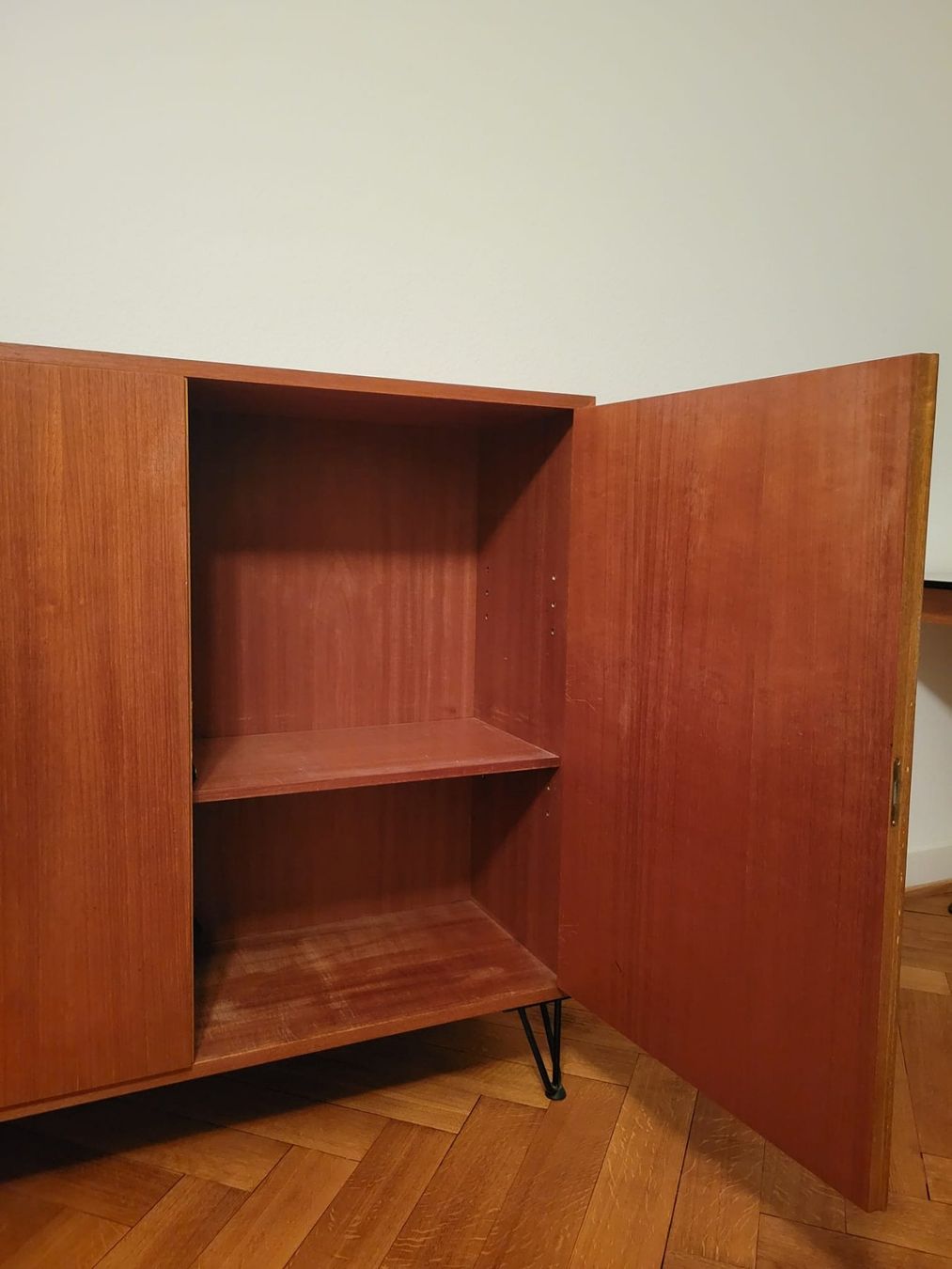 Armadi: High Board Mid Century – Usato da Basel venduto da ker_g9q5 1