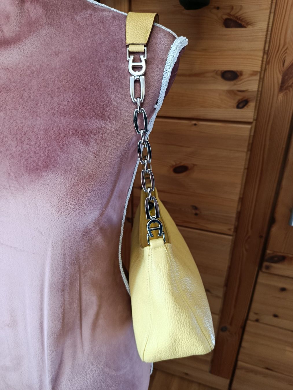 Aigner Borse da donna: Aigner Handtasche – Usato da Unterägeri venduto da rockundco 1