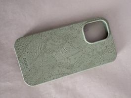 Pela case Sage Green Lushy Leaves iPhone 16