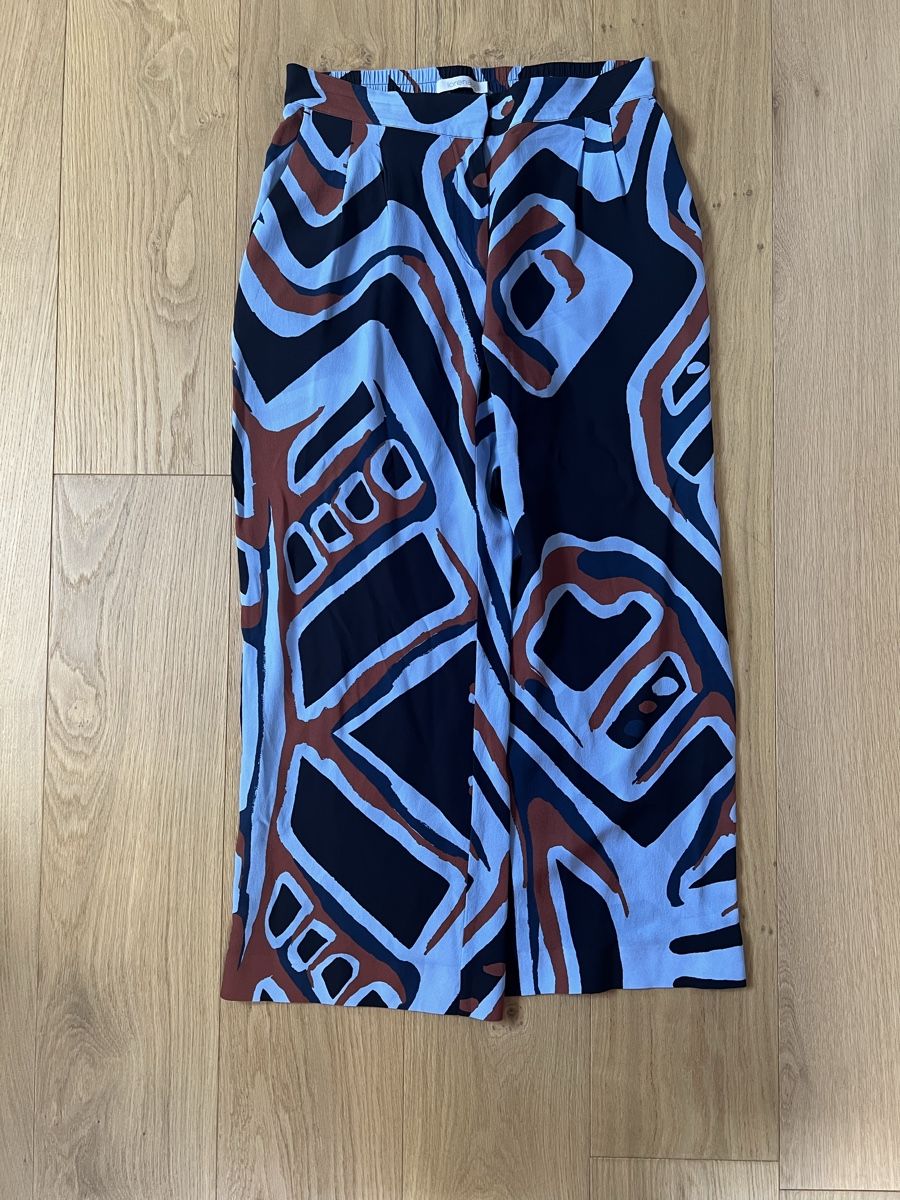 Pantalons: Lorena K Hose Seide Grösse 40 – D'occasion à Rorschach par ivi7764