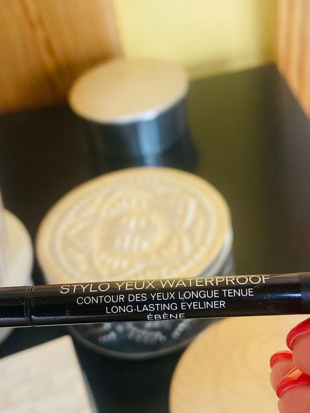 Chanel Make-up: CHANEL Stylo yeux waterproof Ébène – Gebraucht aus Belmont-sur-Lausanne von chu_vxf5 2
