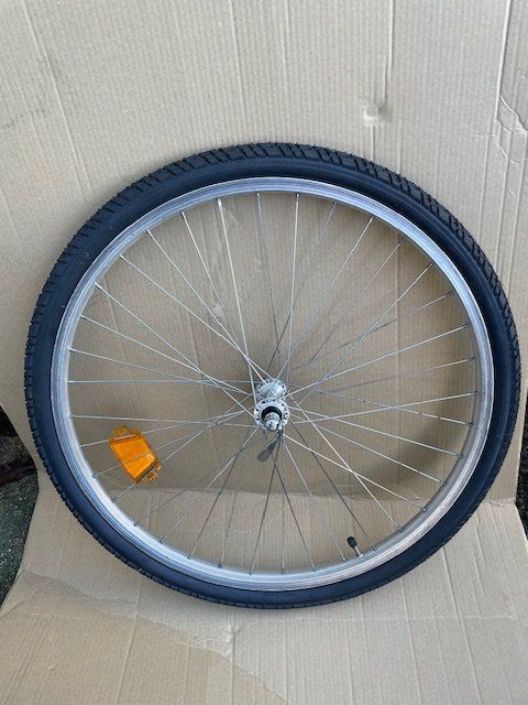 Pièces détachées: roue vélo 26' – D'occasion à Ursy par DK8