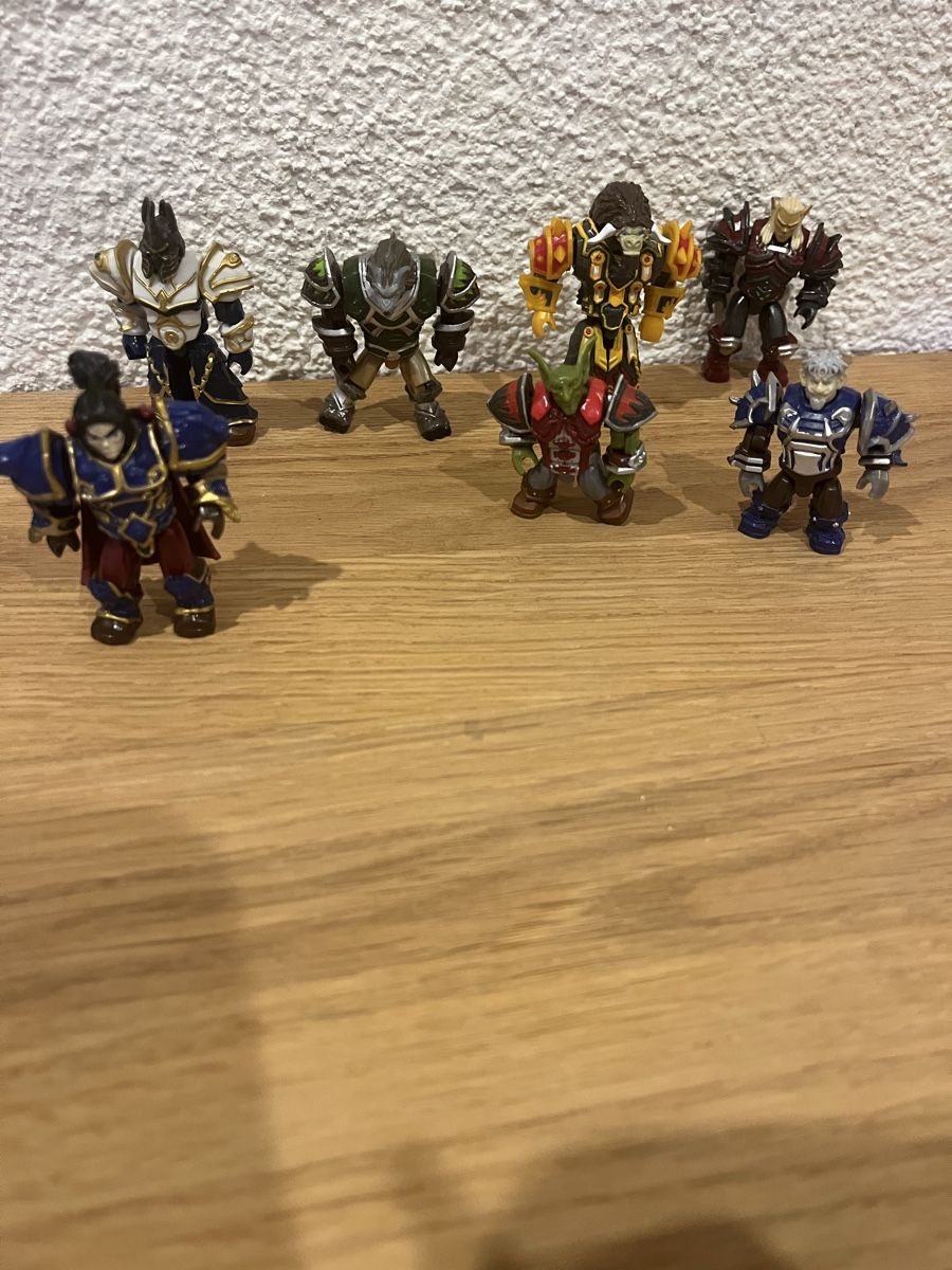 Figuren: World of Warcraft mini Figuren – Gebraucht aus Neerach von fuz_8d7l 7