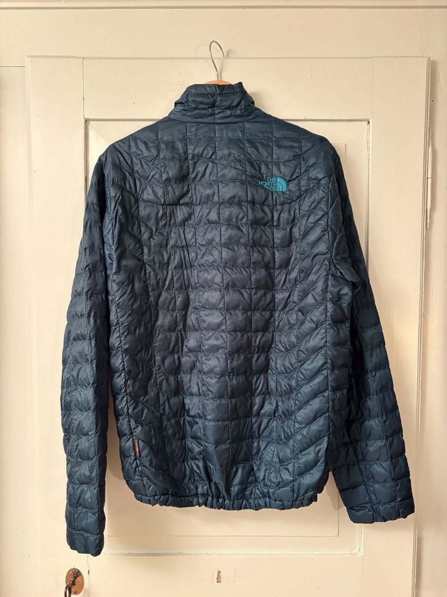 North Face Giacche: The North Face ThermoBall Puffer Jacket - Great for Winter! – Usato da zürich venduto da Fefefefefefe 3