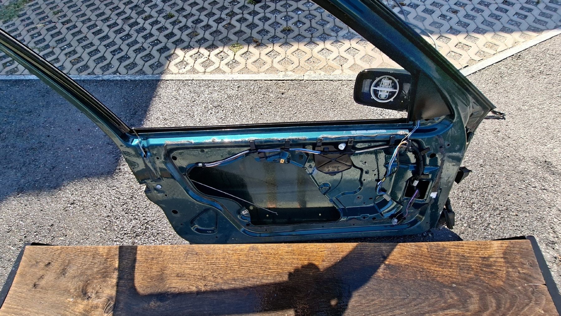 BMW Toutes les pièces auto: Portière bmw e36 limousine  – D'occasion à Vérossaz par Thibault1234 3