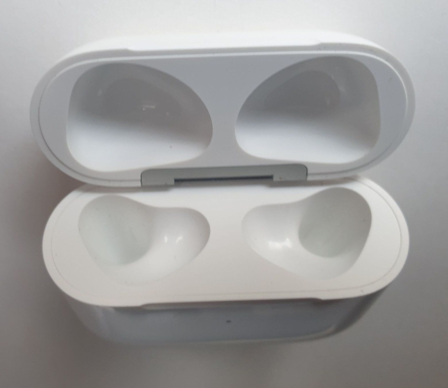 Apple Kopfhörer: original Apple AirPods 3. Gen. Ladecase – Gebraucht aus Zürich von quipmentshop 2