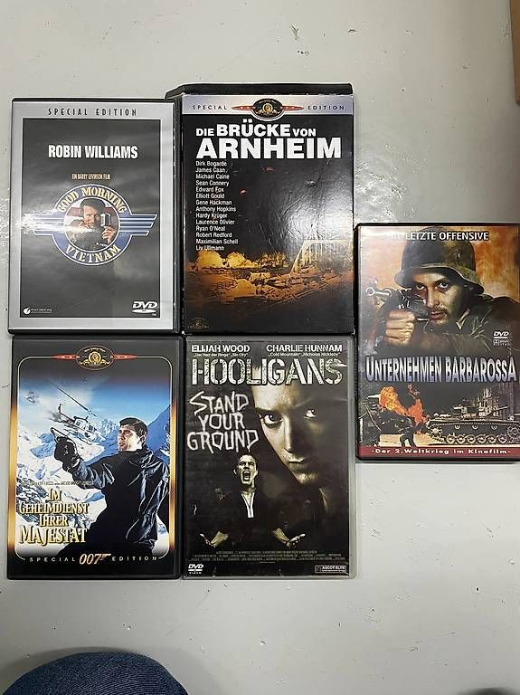 Tutti i DVDs: Div. DVD und Staffeln (LOST 1/3) – Usato da Täuffelen venduto da Cedu5 3
