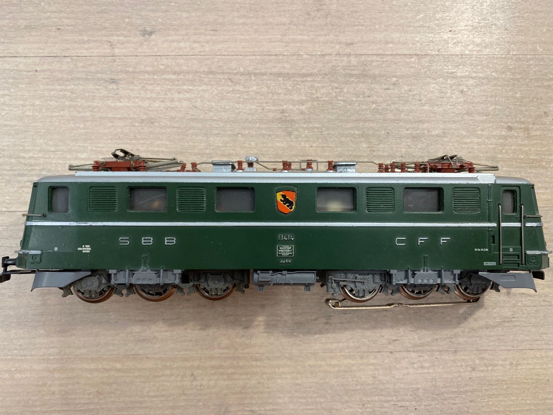 Märklin Modellini di ferrovie: Märklin 3050 SBB Ae6/6 Bern – Usato da Lupsingen venduto da New-Haven 2