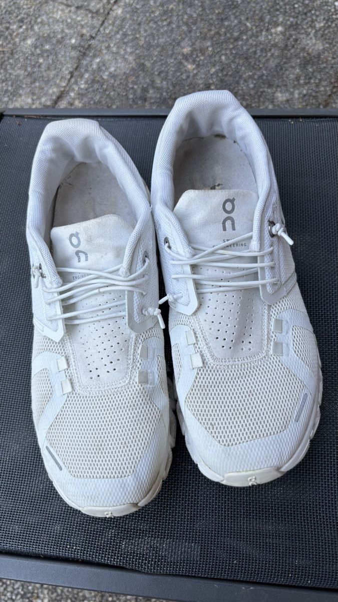 On Scarpe da donna: ON Cloud Laufschuhe weiss Grösse 38 gebraucht – Usato da Balsthal venduto da wasserente 1